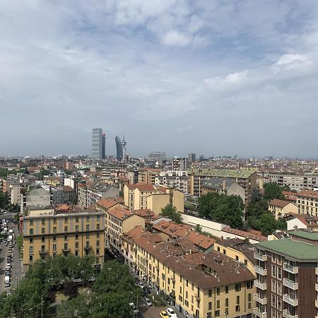 Appartamento Monolocale con vista su Milano Esterno foto