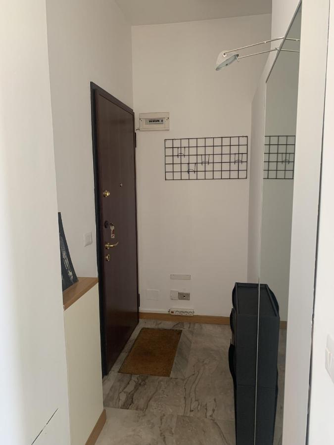 Appartamento Monolocale con vista su Milano Esterno foto