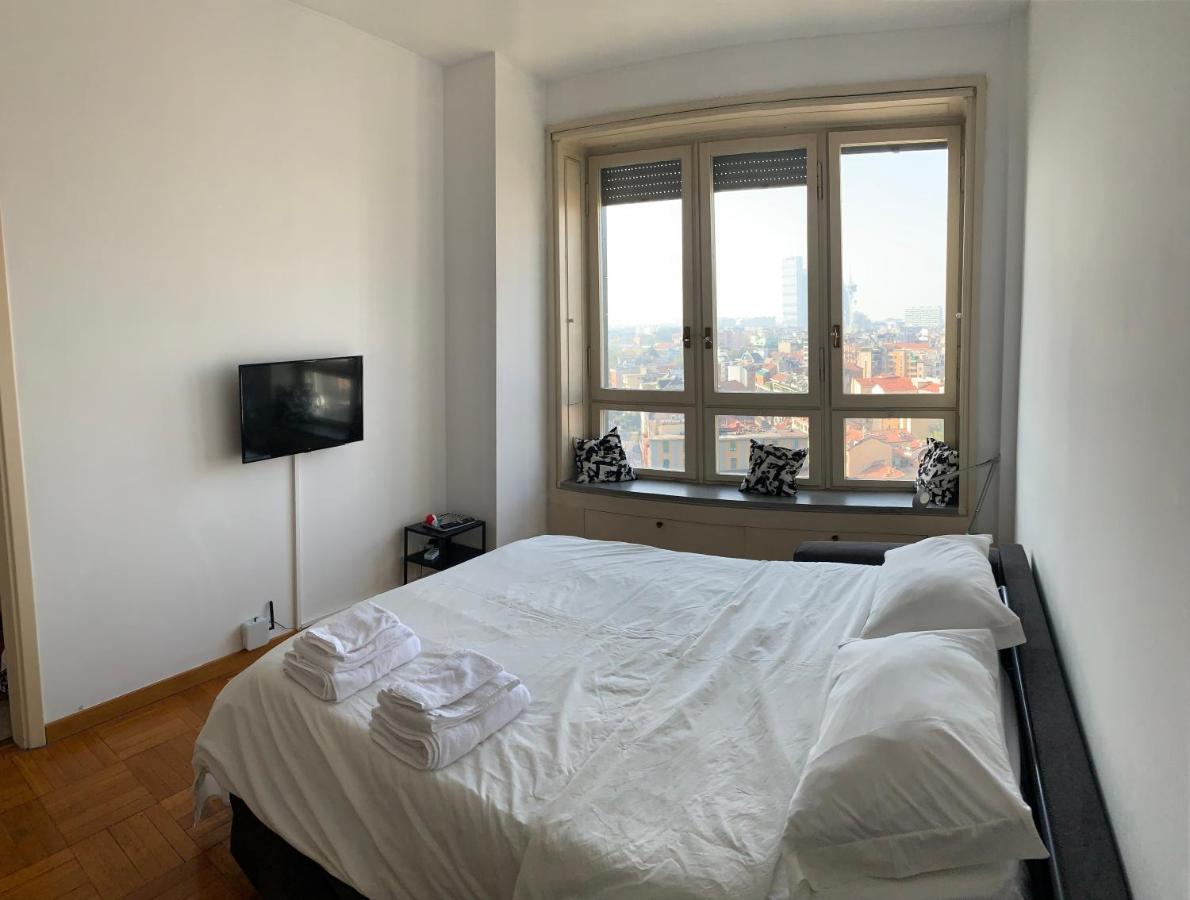 Appartamento Monolocale con vista su Milano Esterno foto