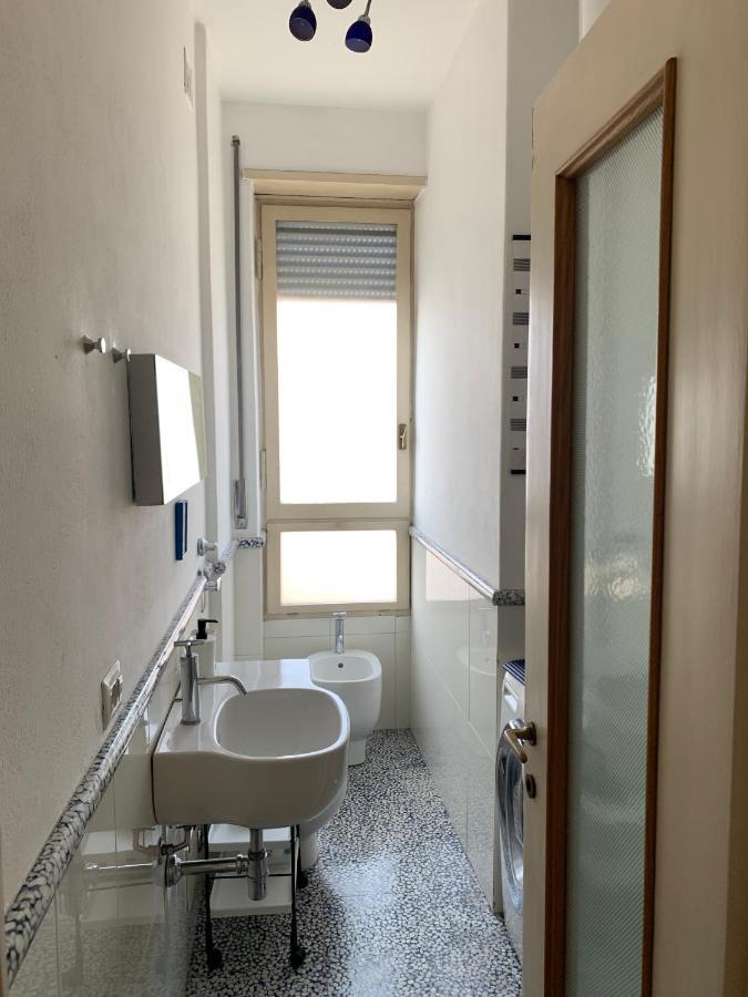 Appartamento Monolocale con vista su Milano Esterno foto